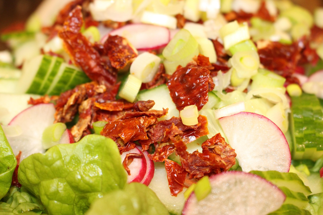Salade composée d’été : idées fraîches et recettes faciles pour varier les plaisirs