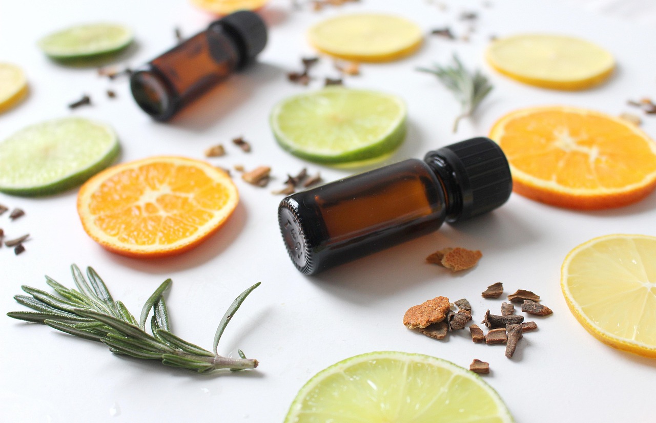 découvrez les épices essentielles pour sublimer vos plats. conseils, utilisations et bienfaits des épices incontournables en cuisine pour des recettes savoureuses et aromatiques.