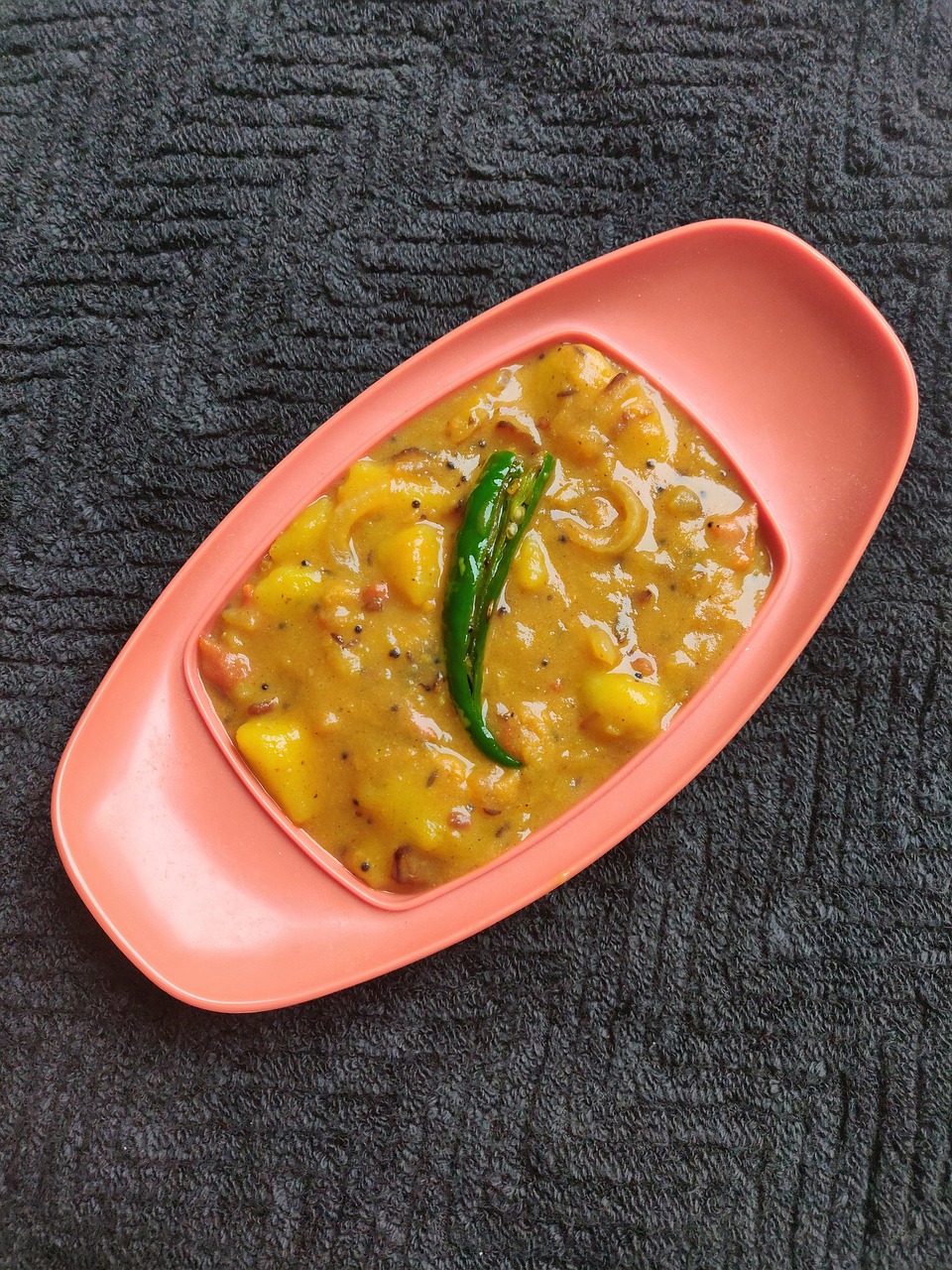 découvrez tout sur le curry indien : origines, recettes traditionnelles, épices authentiques et conseils pour préparer facilement ce plat savoureux à la maison. un voyage gourmand en inde !
