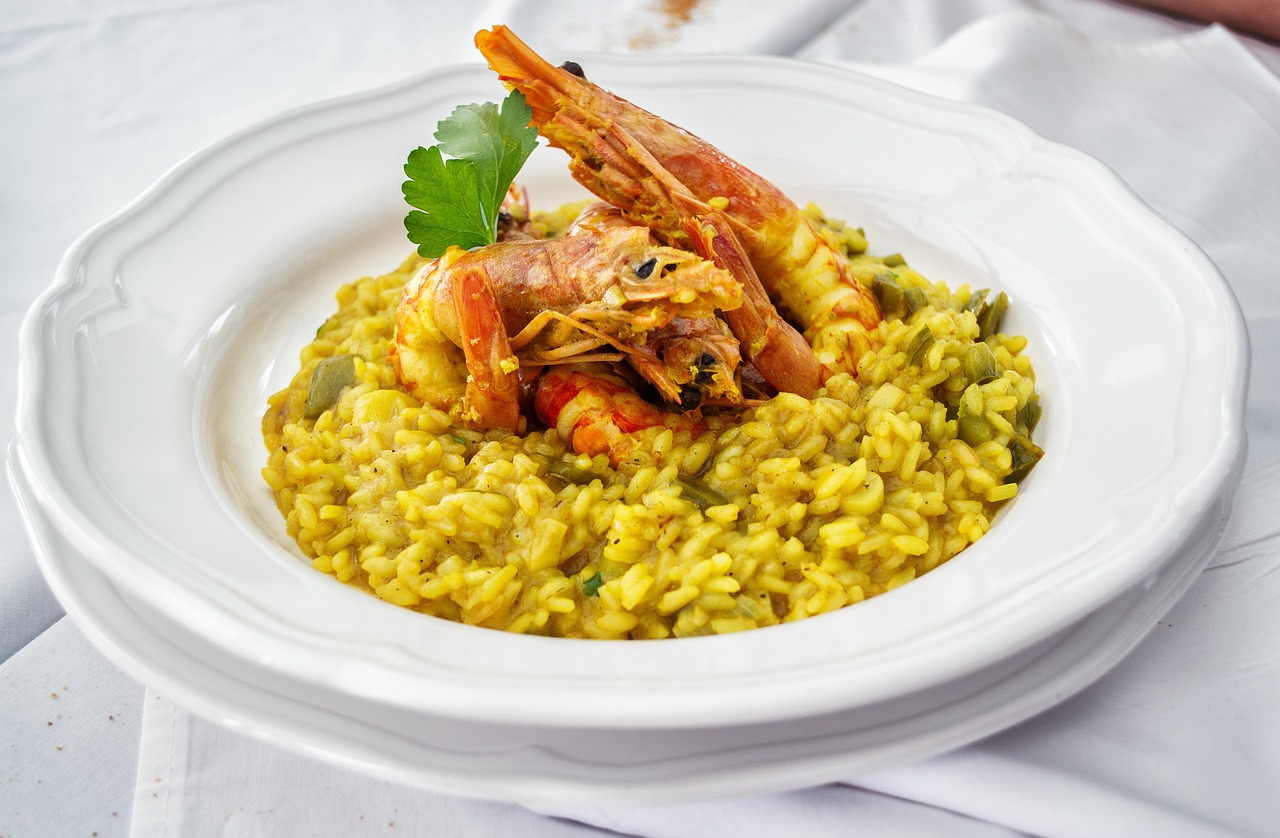 découvrez notre recette de risotto crémeux et savoureux, idéale pour un repas convivial. conseils, astuces et variations pour réussir ce plat italien incontournable.