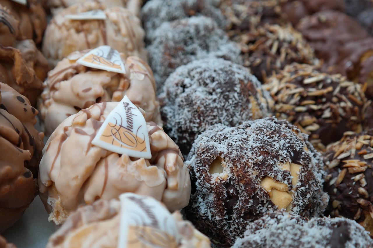 découvrez la pâte brisée, une base incontournable pour réaliser tartes, quiches et desserts savoureux. facile à préparer, elle offre une texture croustillante et légère à toutes vos créations culinaires.